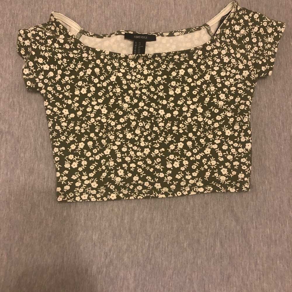 Crop top